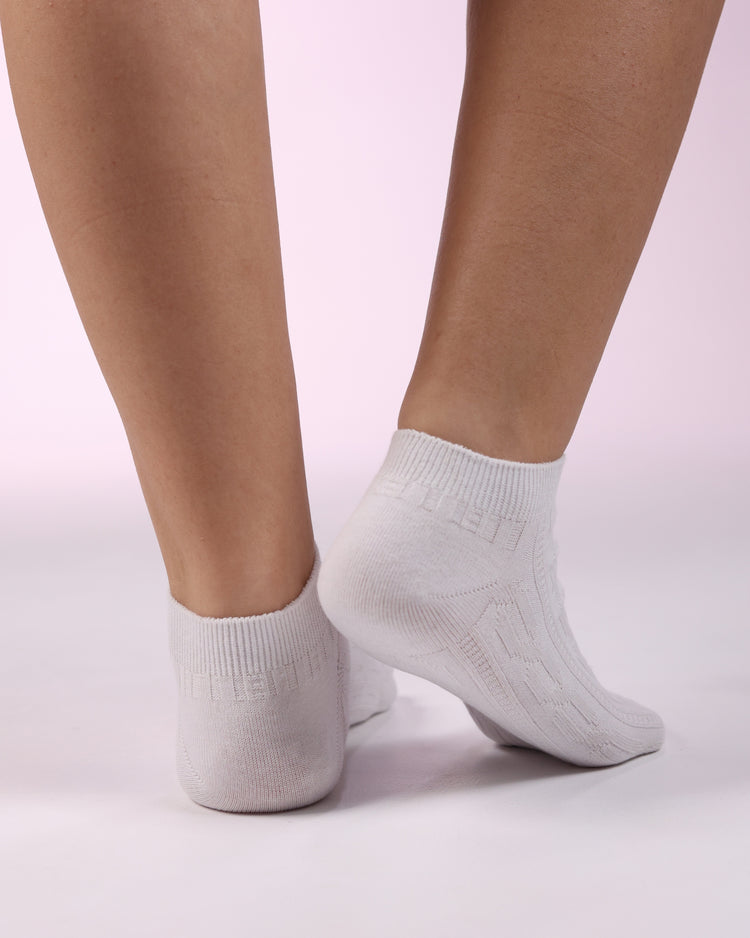 Socket Ribbed Socks — White Cable