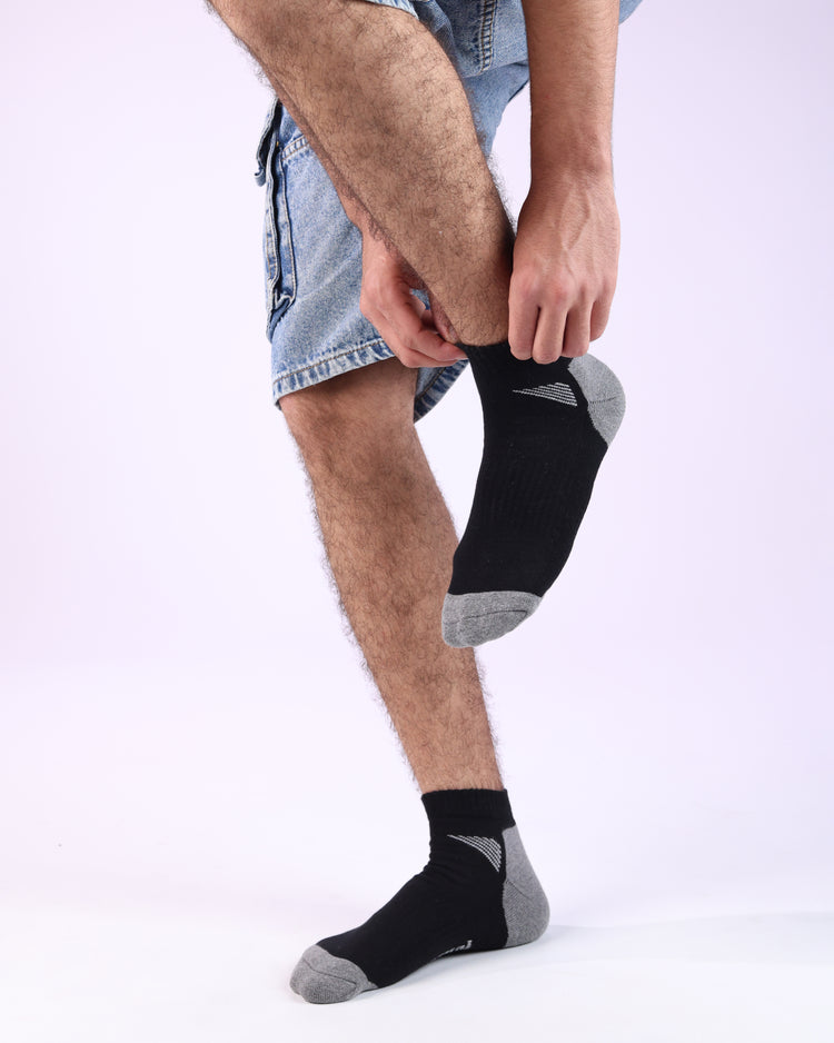 Half Cushioned Socks — Black Grey Heel