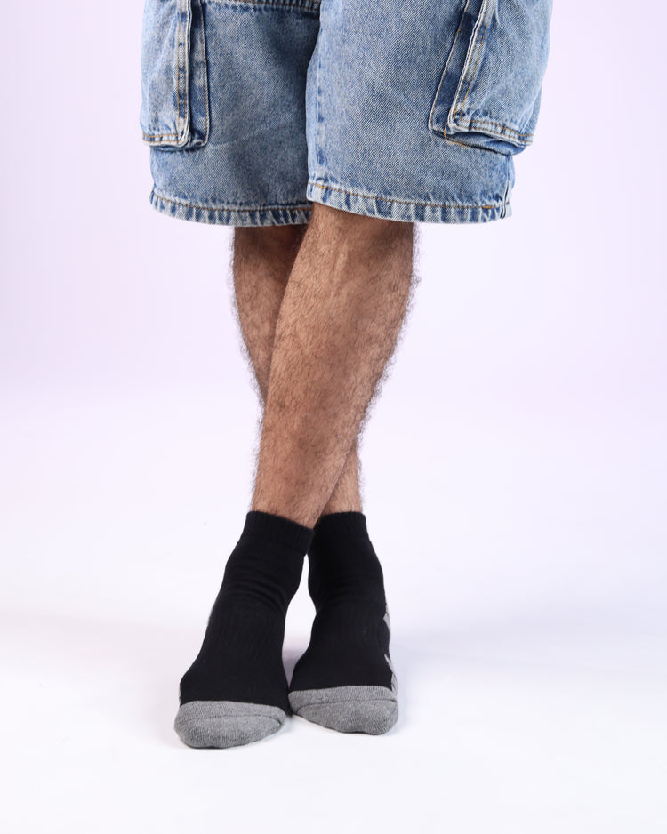 Half Cushioned Socks — Black Grey Stripe